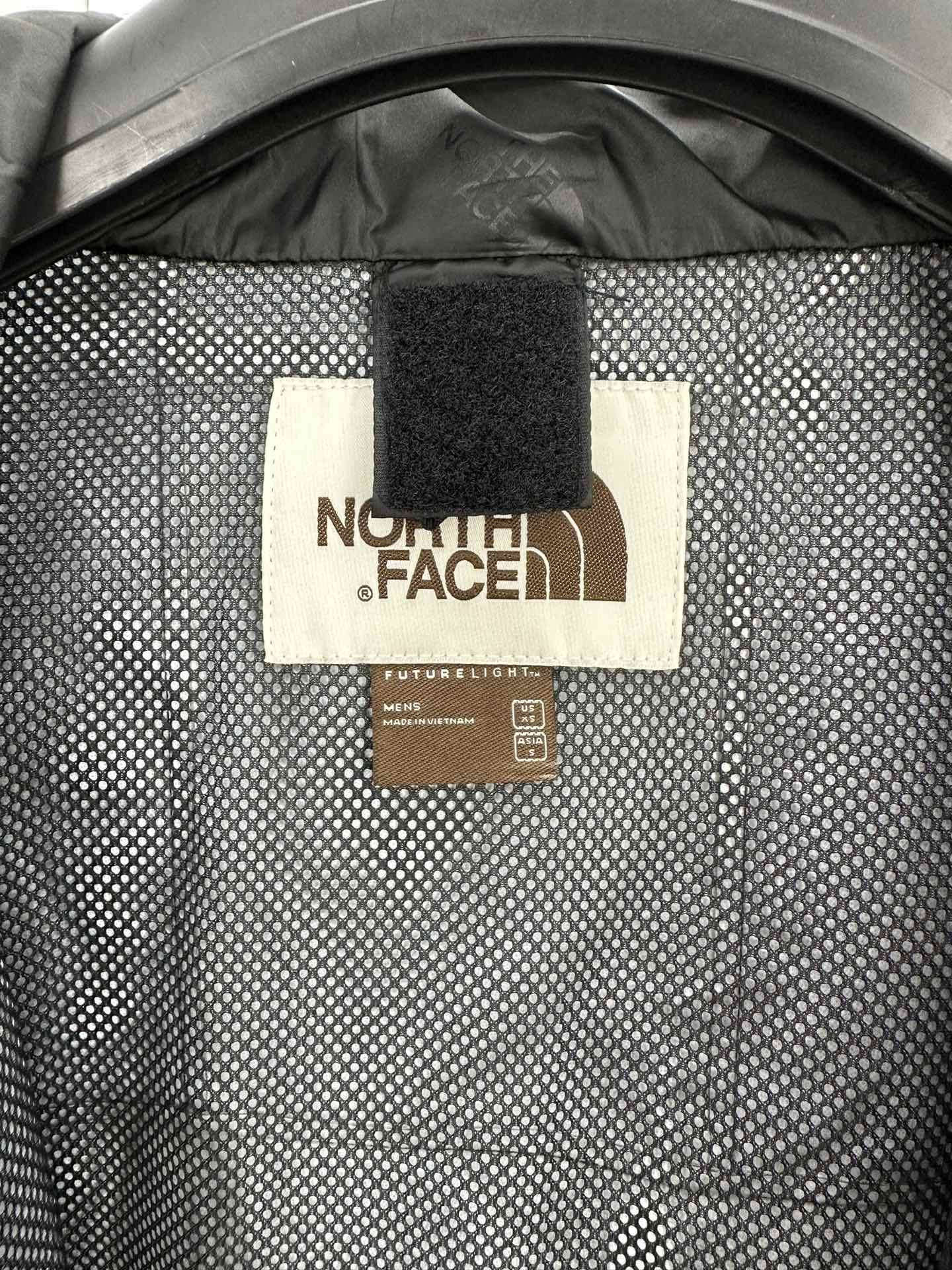 The North Face 1986 Mountain Jacket NF0A5J5N